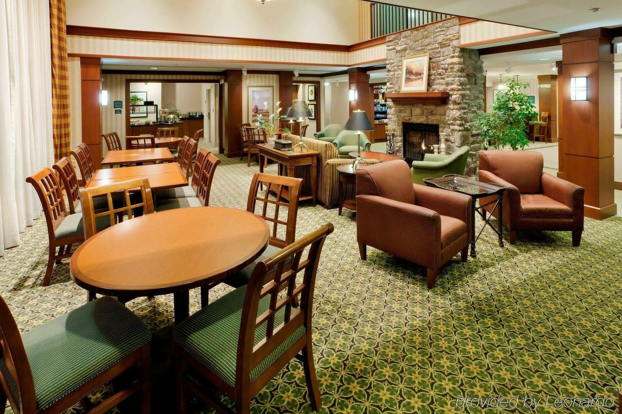 Staybridge Suites Allentown West Fogelsville Restaurant photo